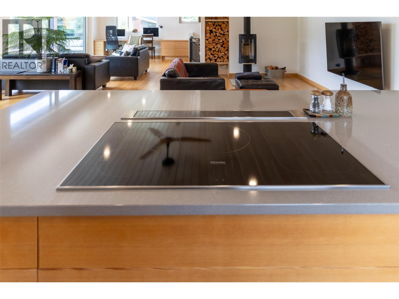 2 Piedmont Drive, Fernie