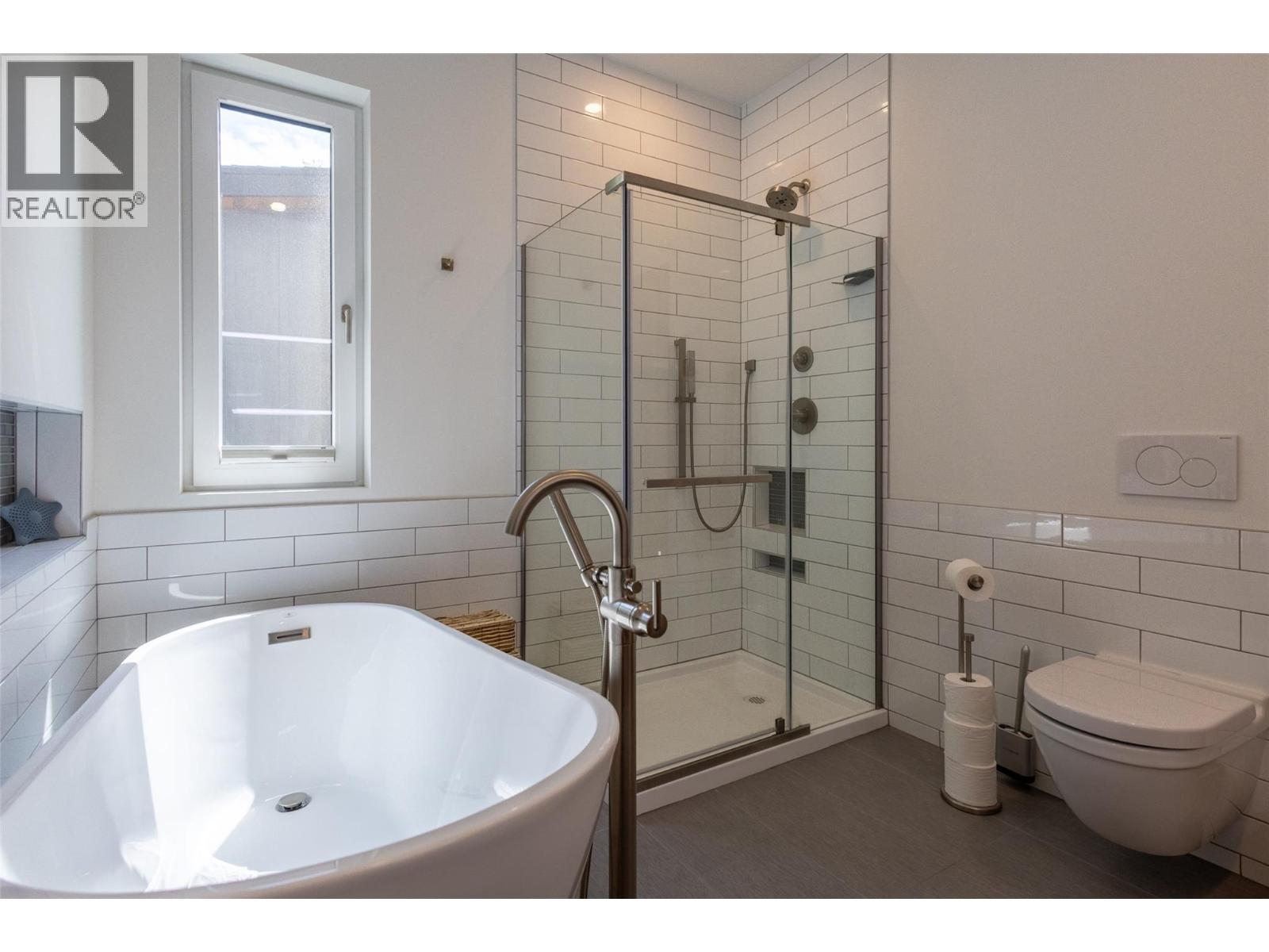 2 Piedmont Drive, Fernie