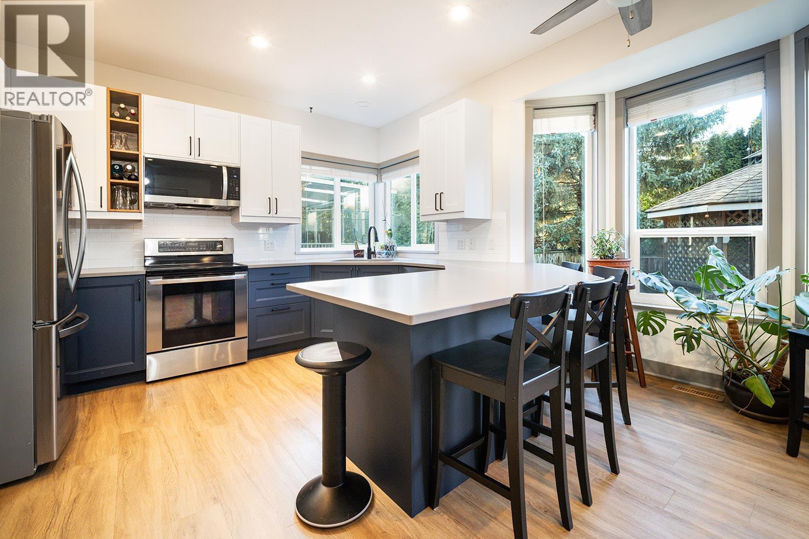 1020 WINDSOR PLACE, Squamish