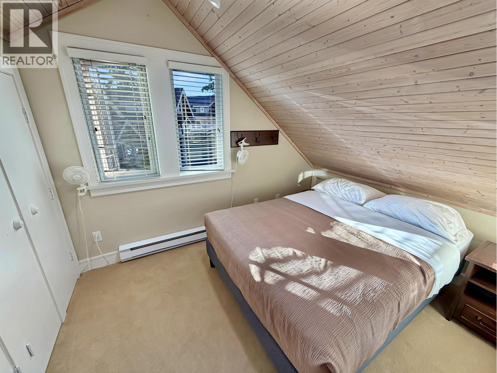 13D 2315 MACKINNON ROAD, Pender Island