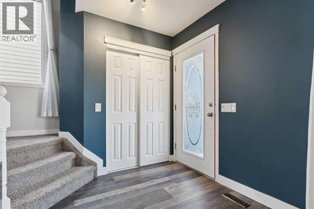 Single Family House for Sale in  Tuscany Drive NW Tuscany Calgary 