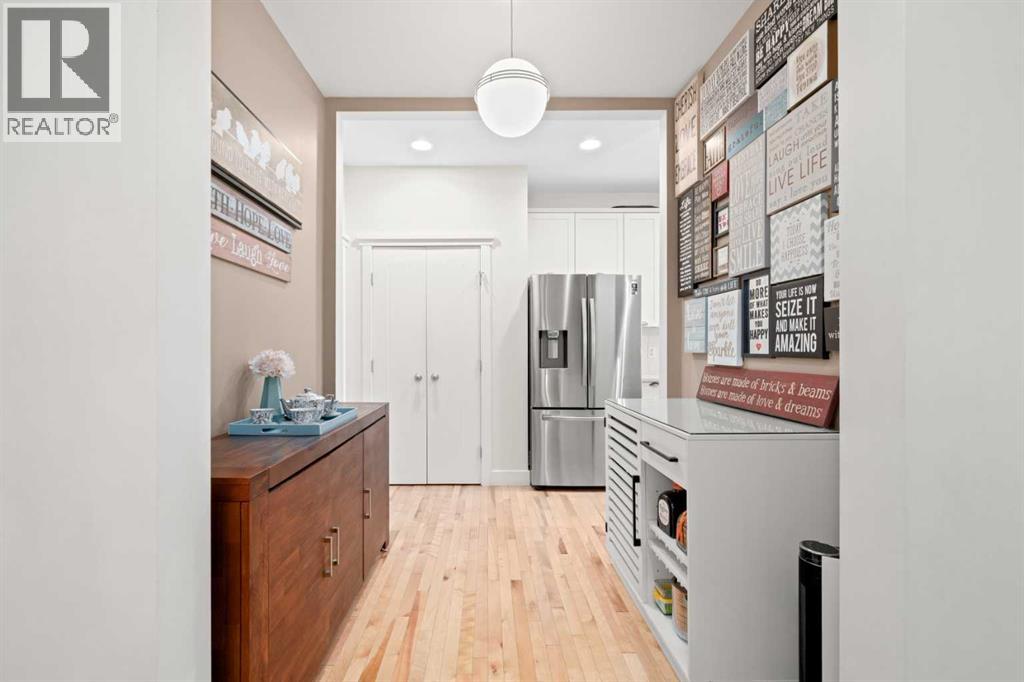 
          115 Mahogany Way Southeast
            <br/>
            <span>Calgary</span>
            , 
            <span>AB</span>
             <span>T3M1N5</span>
         - Photo 9