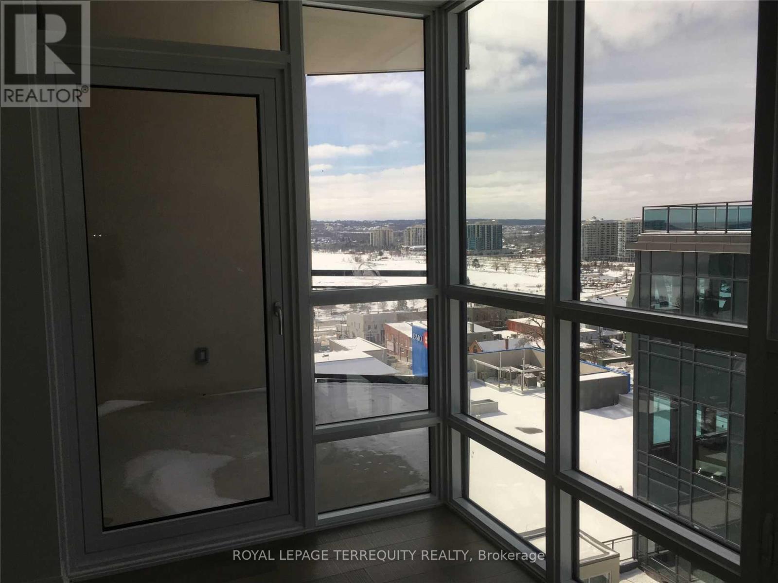 111 Worsley Unit 713 photo 5