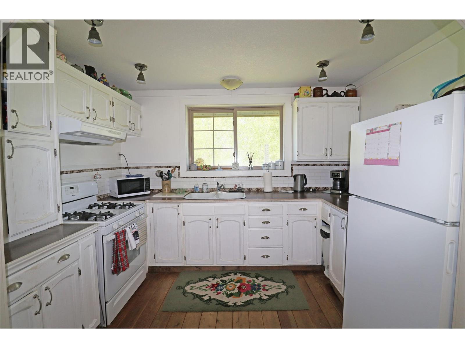 5818 17th Street, Grand Forks