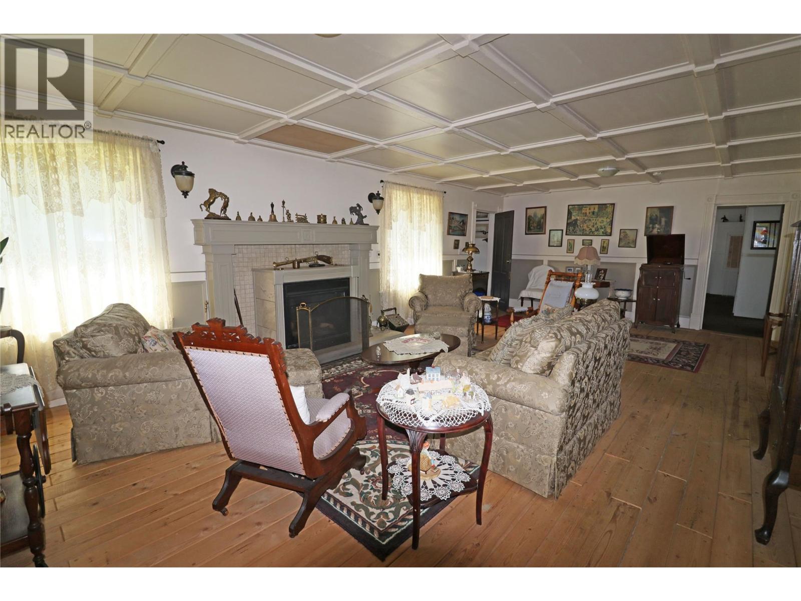 5818 17th Street, Grand Forks