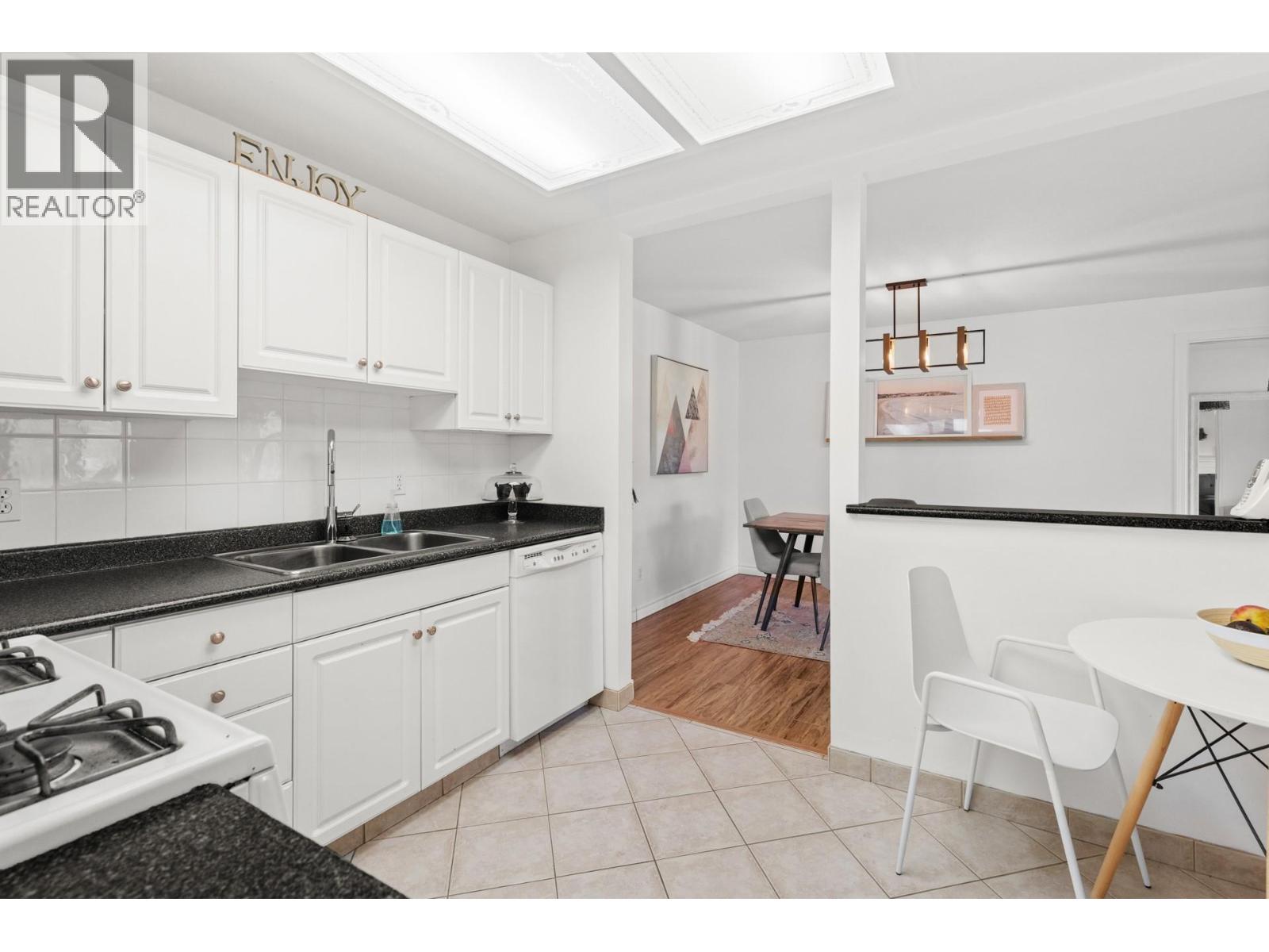 205 645 Barrera Road, Kelowna