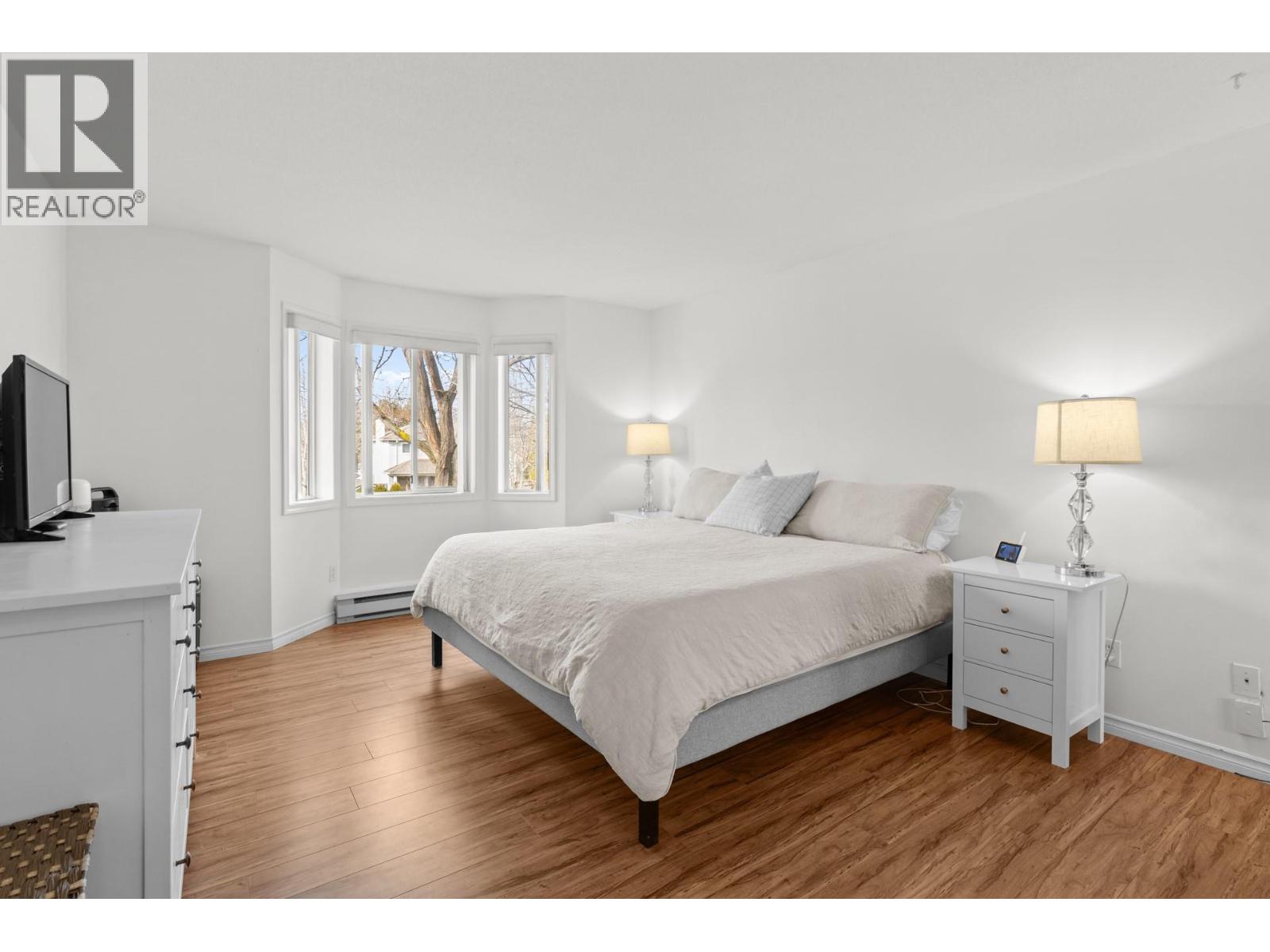 205 645 Barrera Road, Kelowna