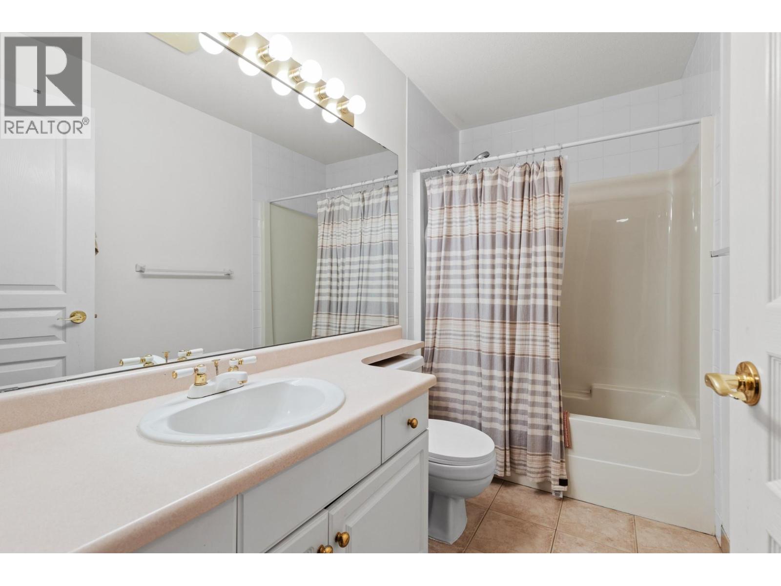 205 645 Barrera Road, Kelowna