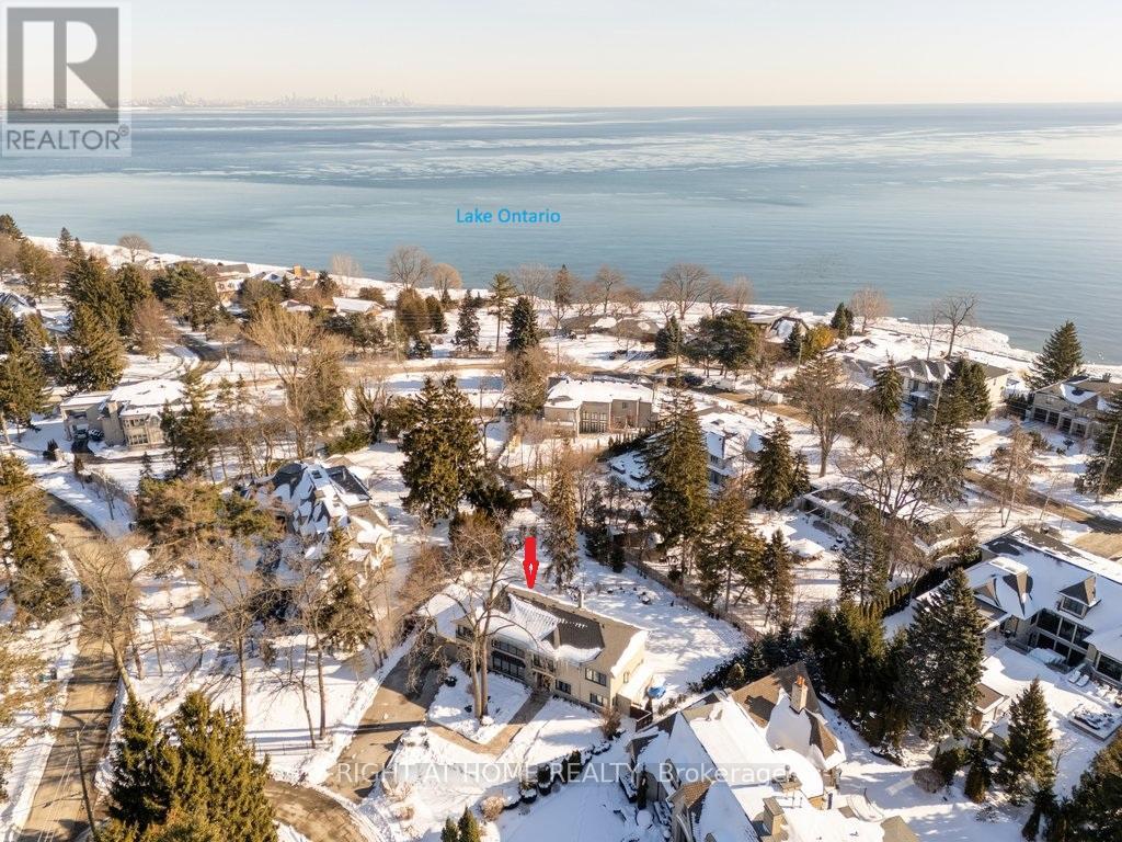 471 Country Club photo 3