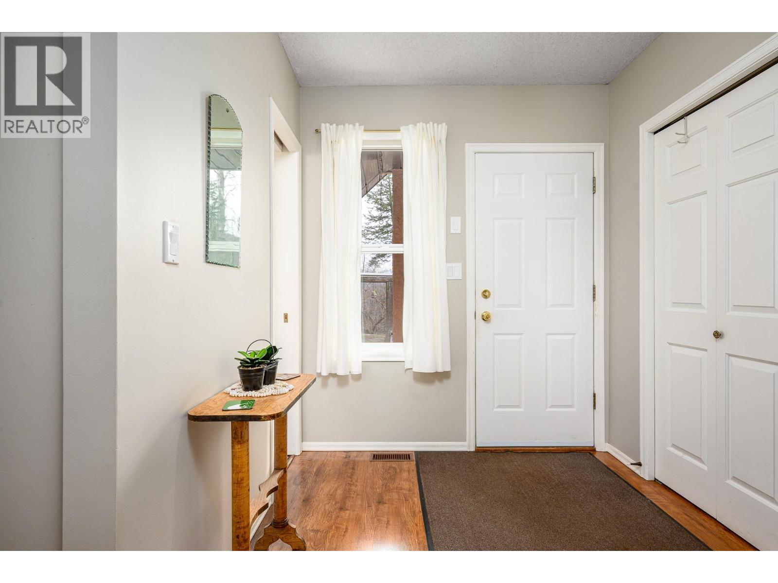  487 Mabel Lake Road, Lumby