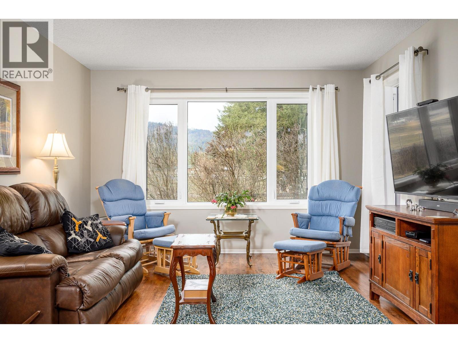  487 Mabel Lake Road, Lumby