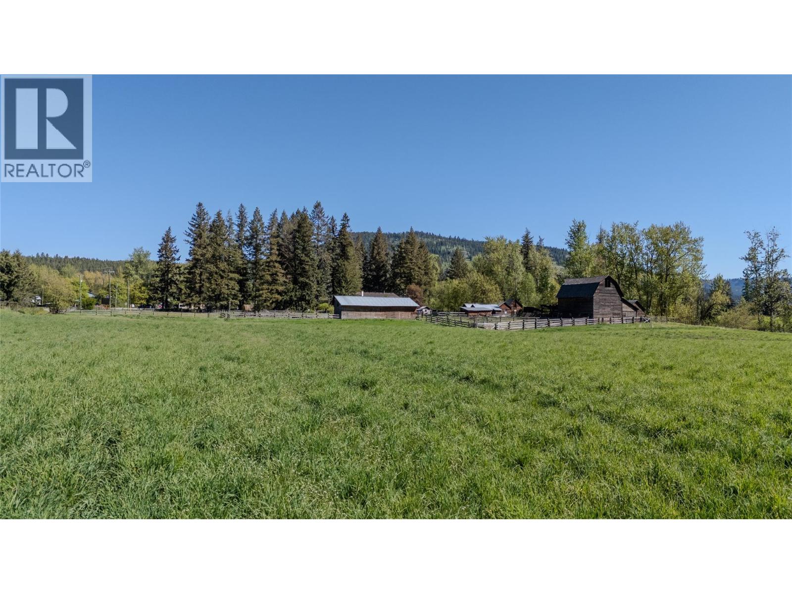  487 Mabel Lake Road, Lumby