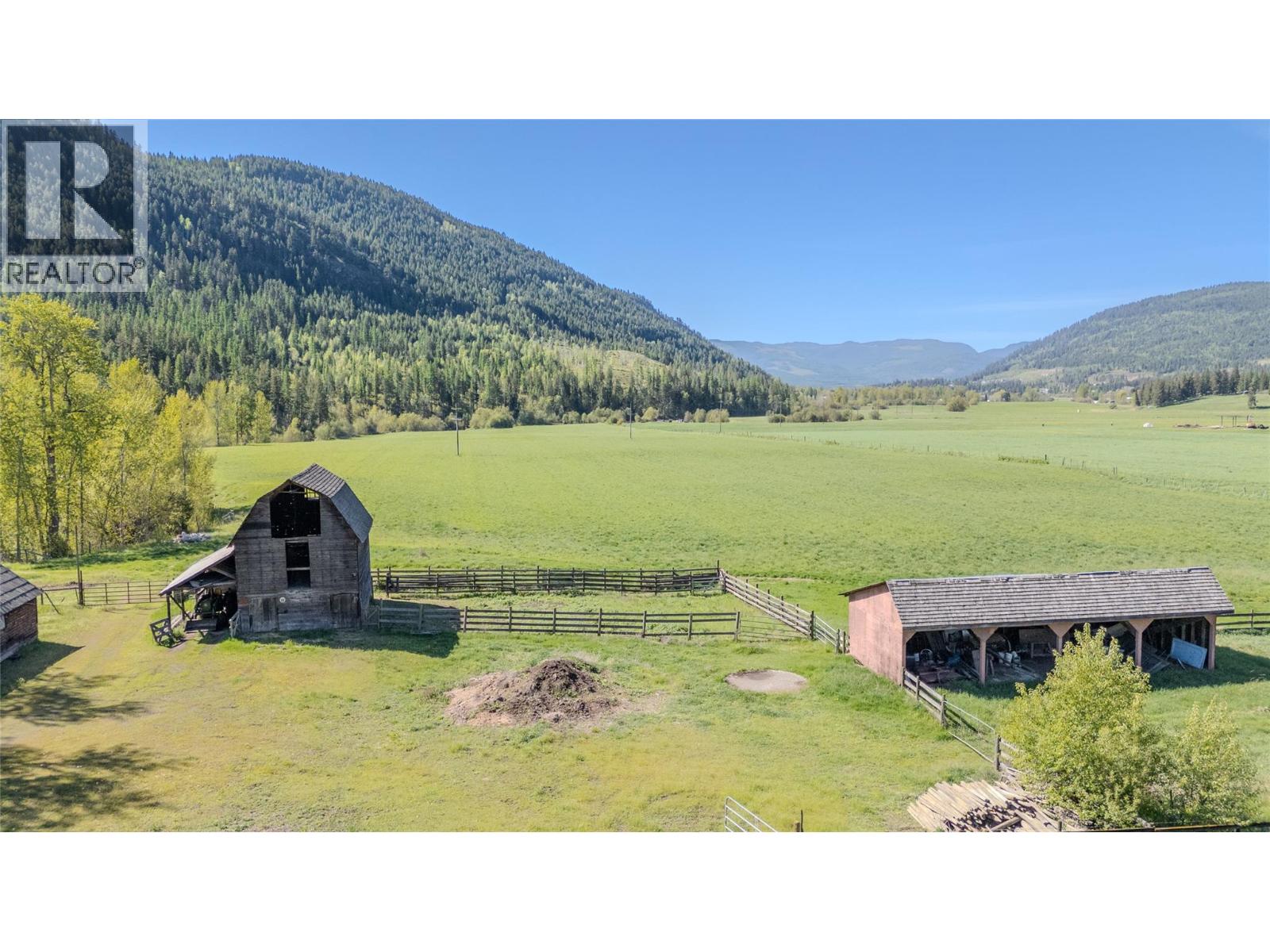 487 Mabel Lake Road, Lumby