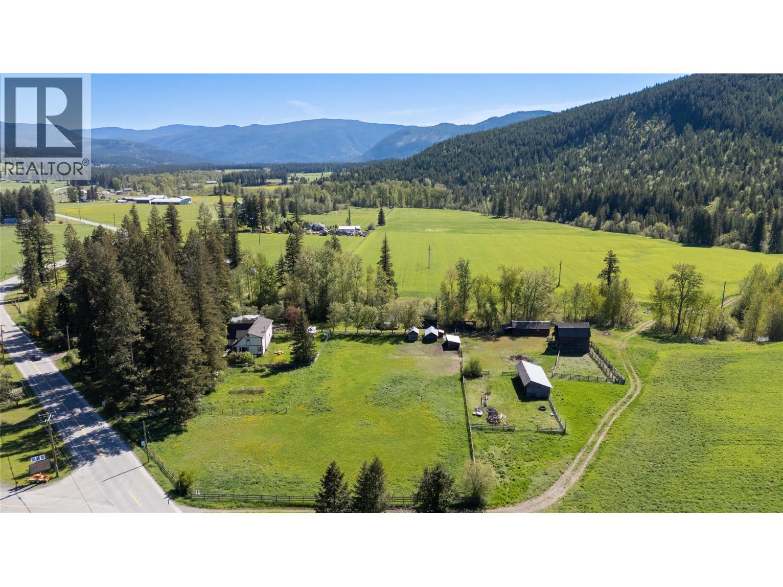  487 Mabel Lake Road, Lumby