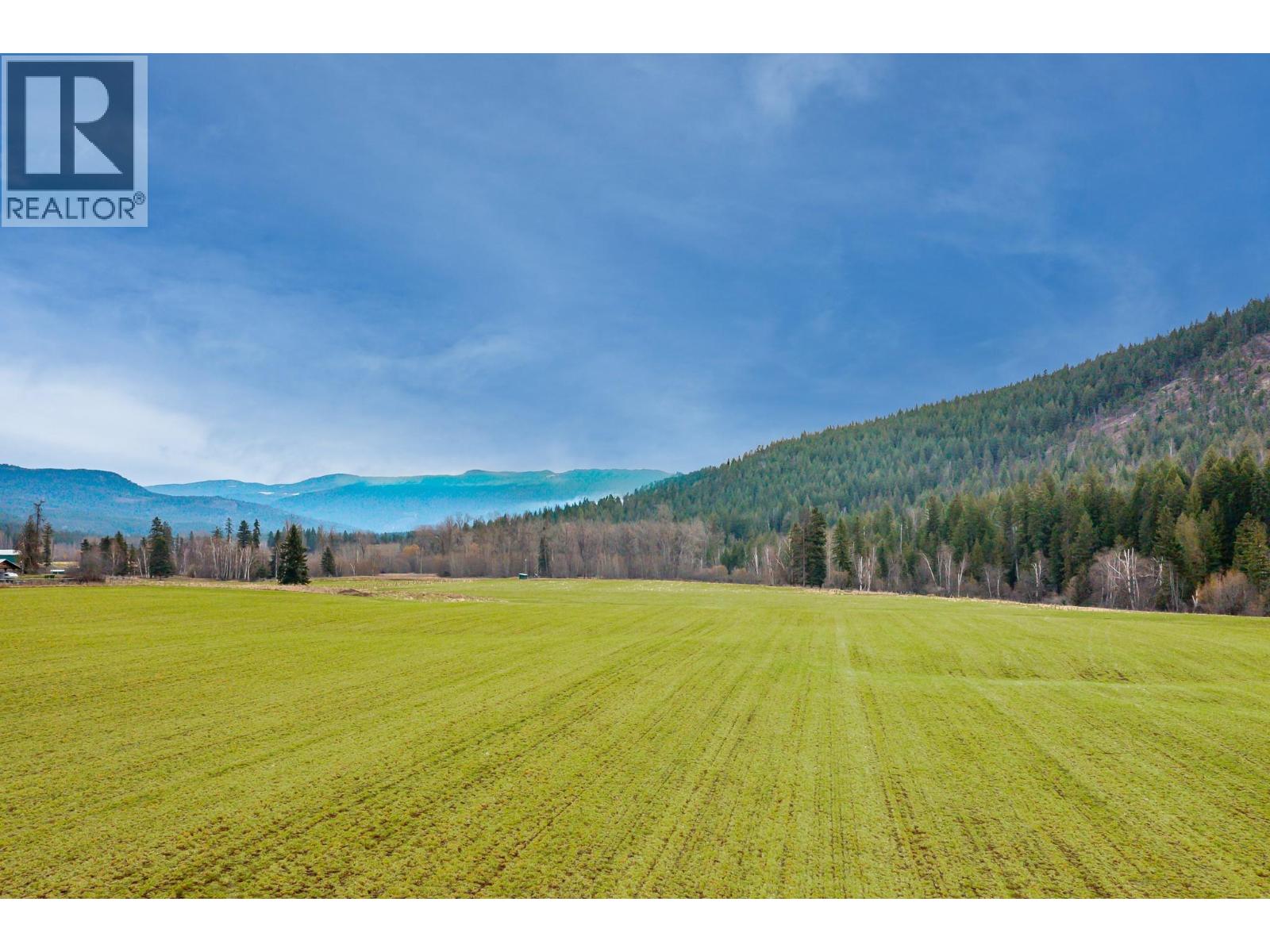  487 Mabel Lake Road, Lumby