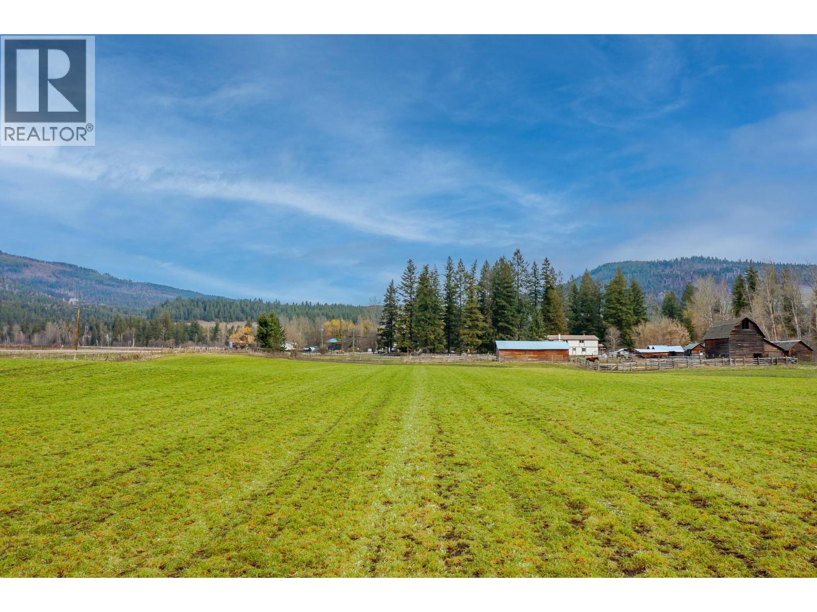  487 Mabel Lake Road, Lumby