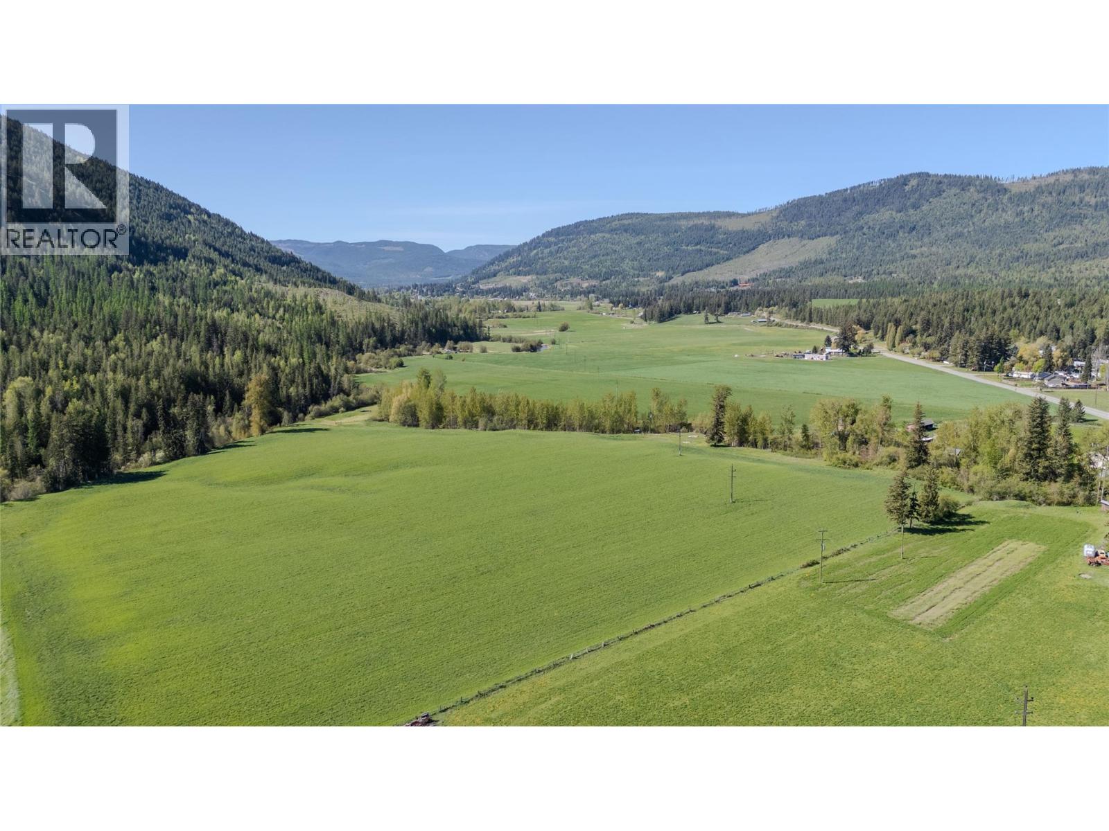  487 Mabel Lake Road, Lumby
