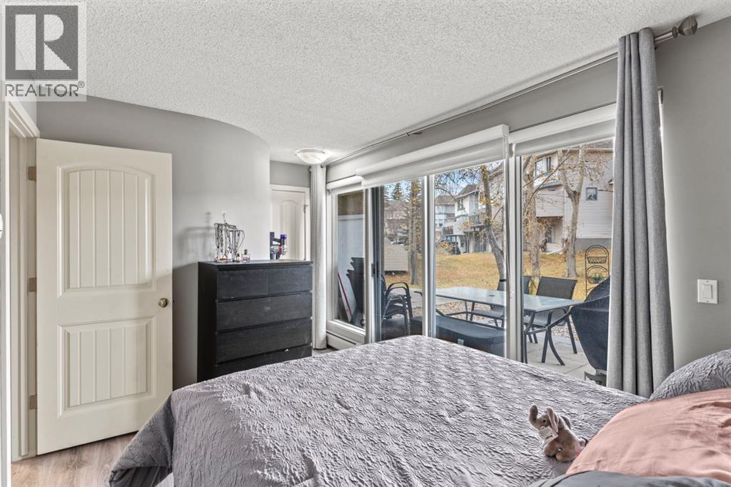 Single Family House Multi-level for Sale in   Village Heights SW Patterson Calgary 