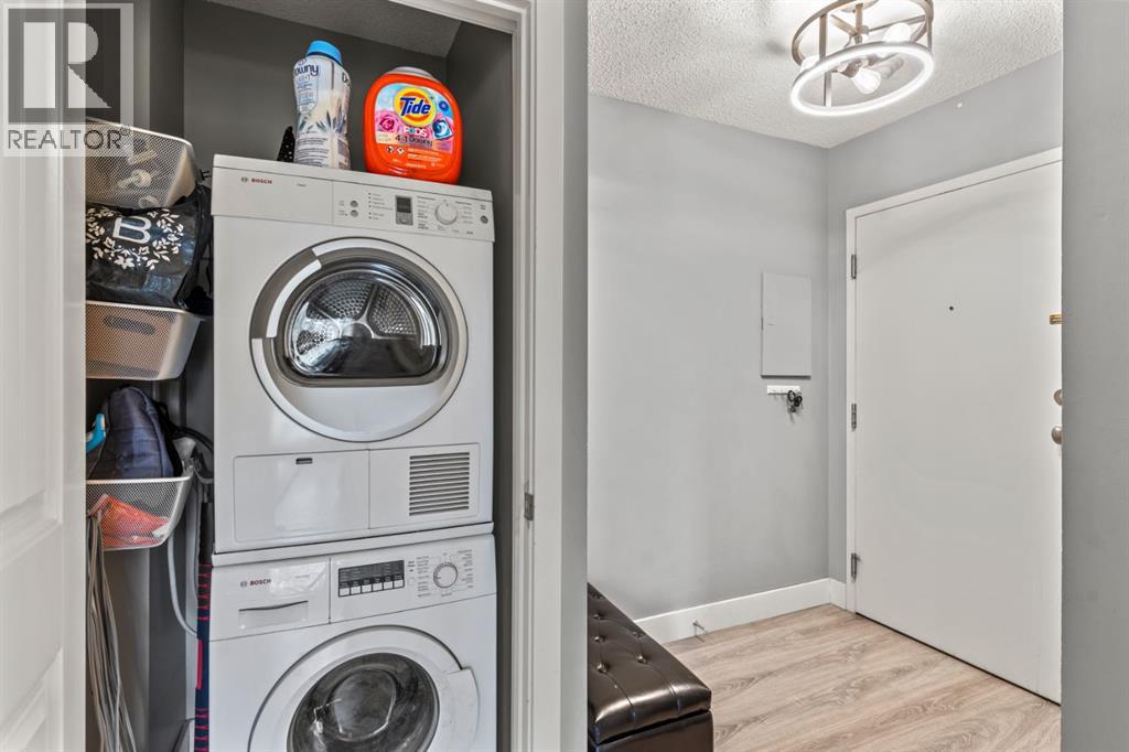 Single Family House Multi-level for Sale in   Village Heights SW Patterson Calgary 