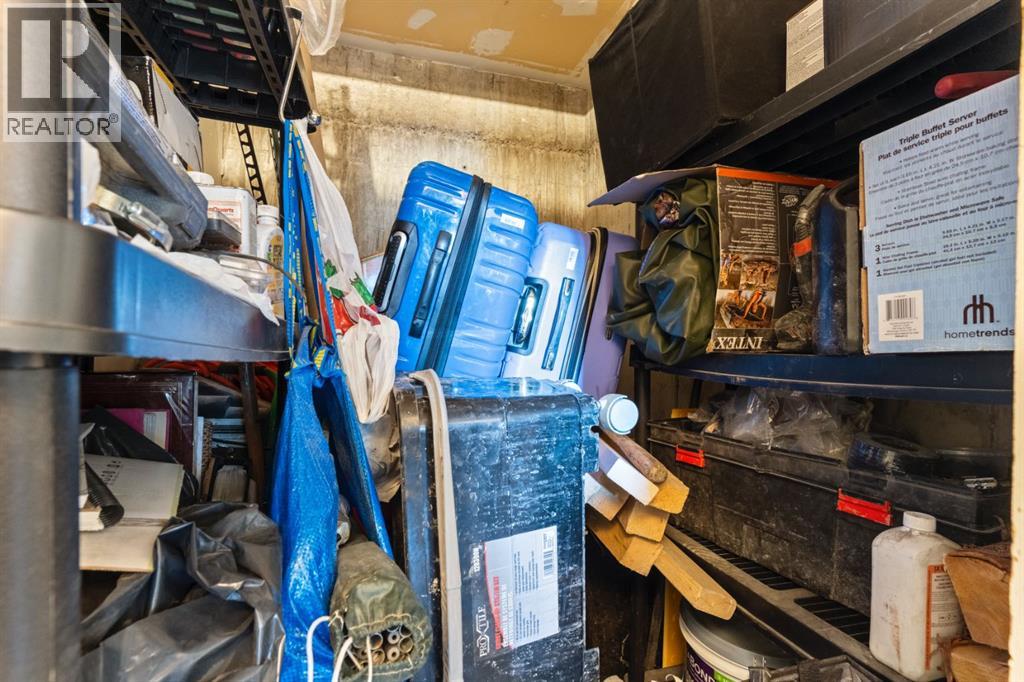 Single Family House Multi-level for Sale in   Village Heights SW Patterson Calgary 