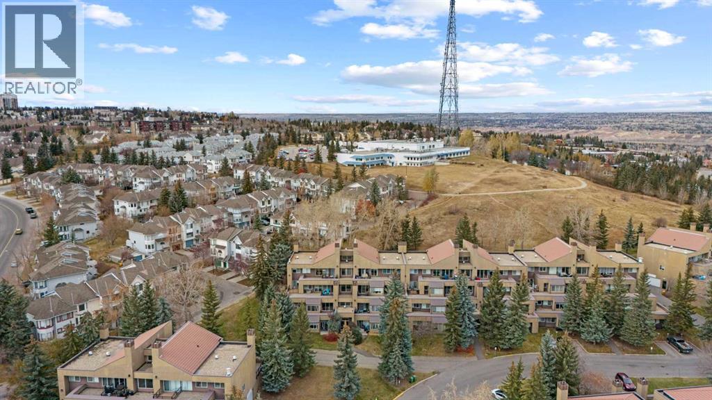 Single Family House Multi-level for Sale in   Village Heights SW Patterson Calgary 