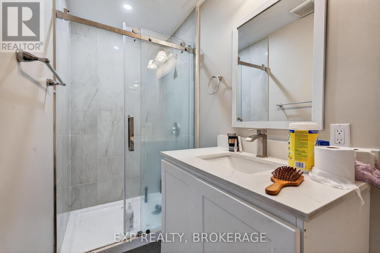 225-227 VICTORIA AVENUE - Photo 5 of 20, Gananoque, Ontario