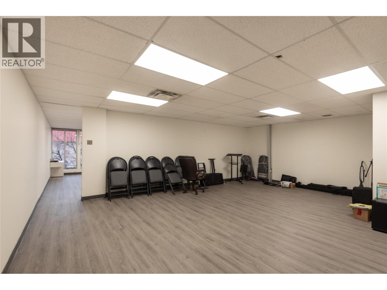 202 231 Trans Canada Highway Northeast, Salmon Arm