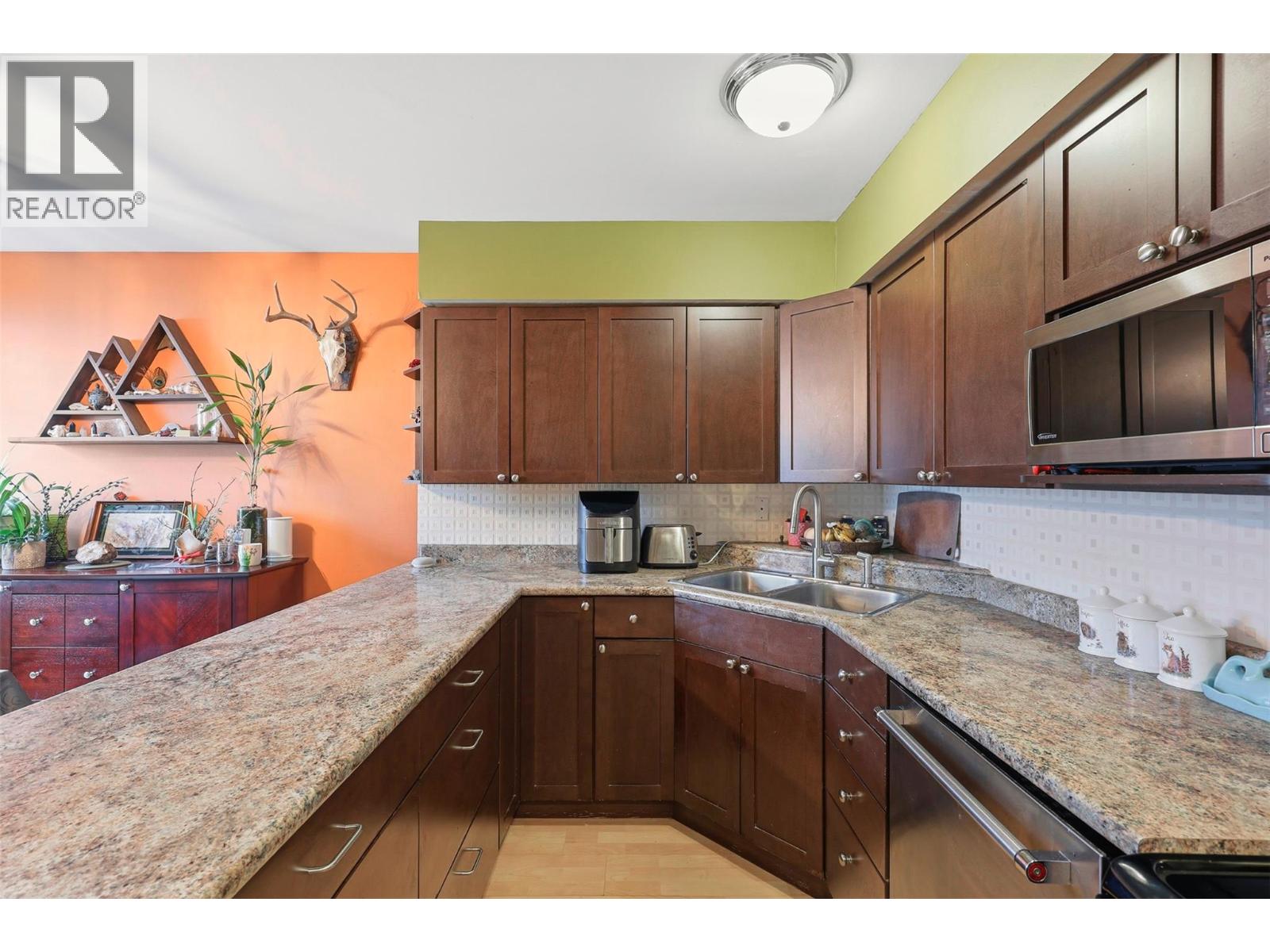 2568 SANDPIPER Drive Unit# 32, Kamloops