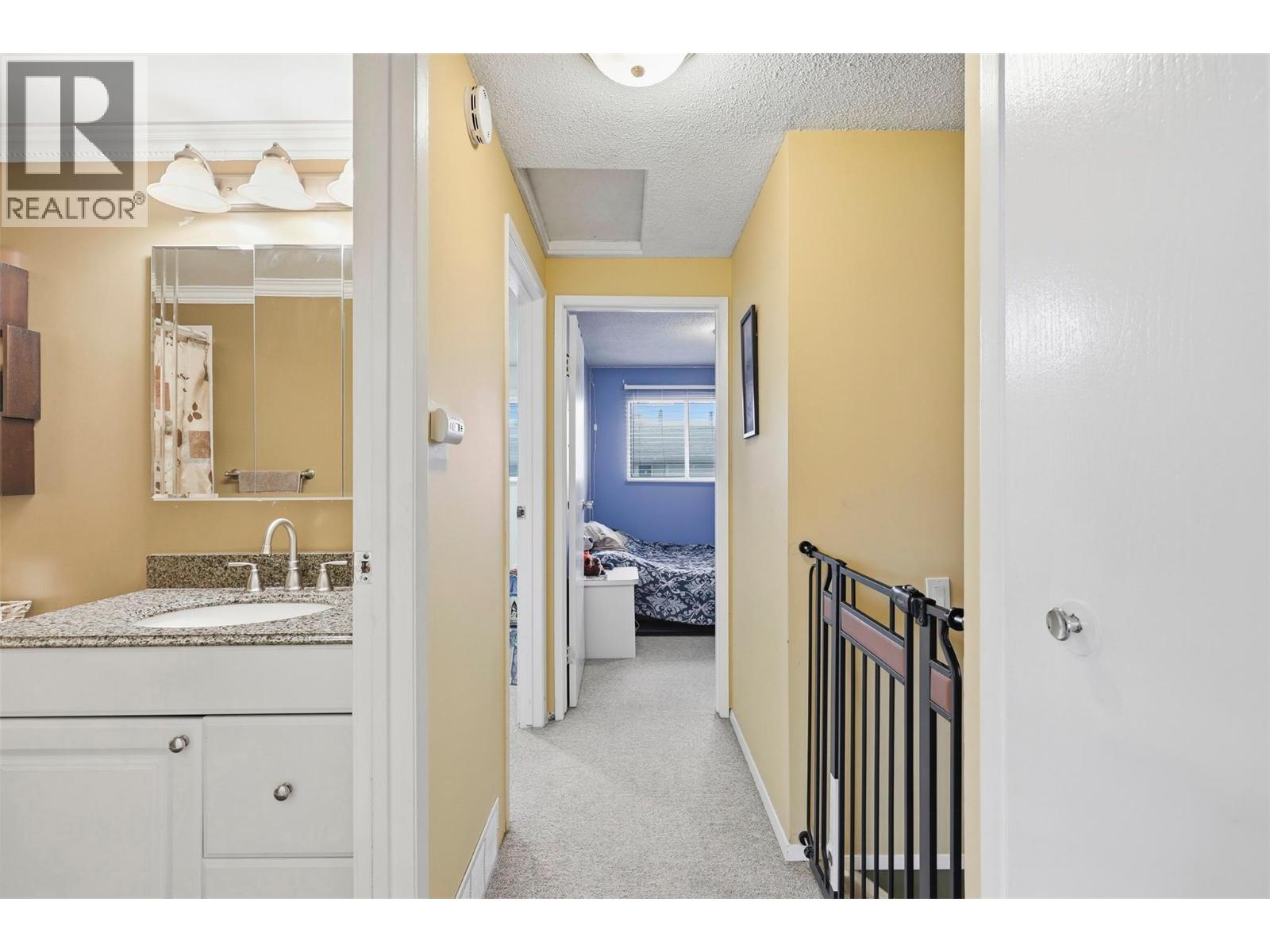 2568 SANDPIPER Drive Unit# 32, Kamloops