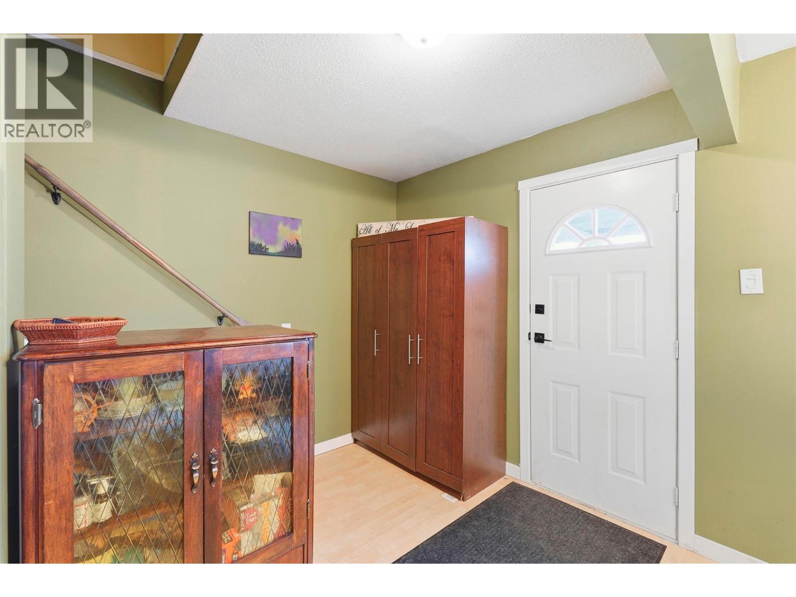 2568 SANDPIPER Drive Unit# 32, Kamloops