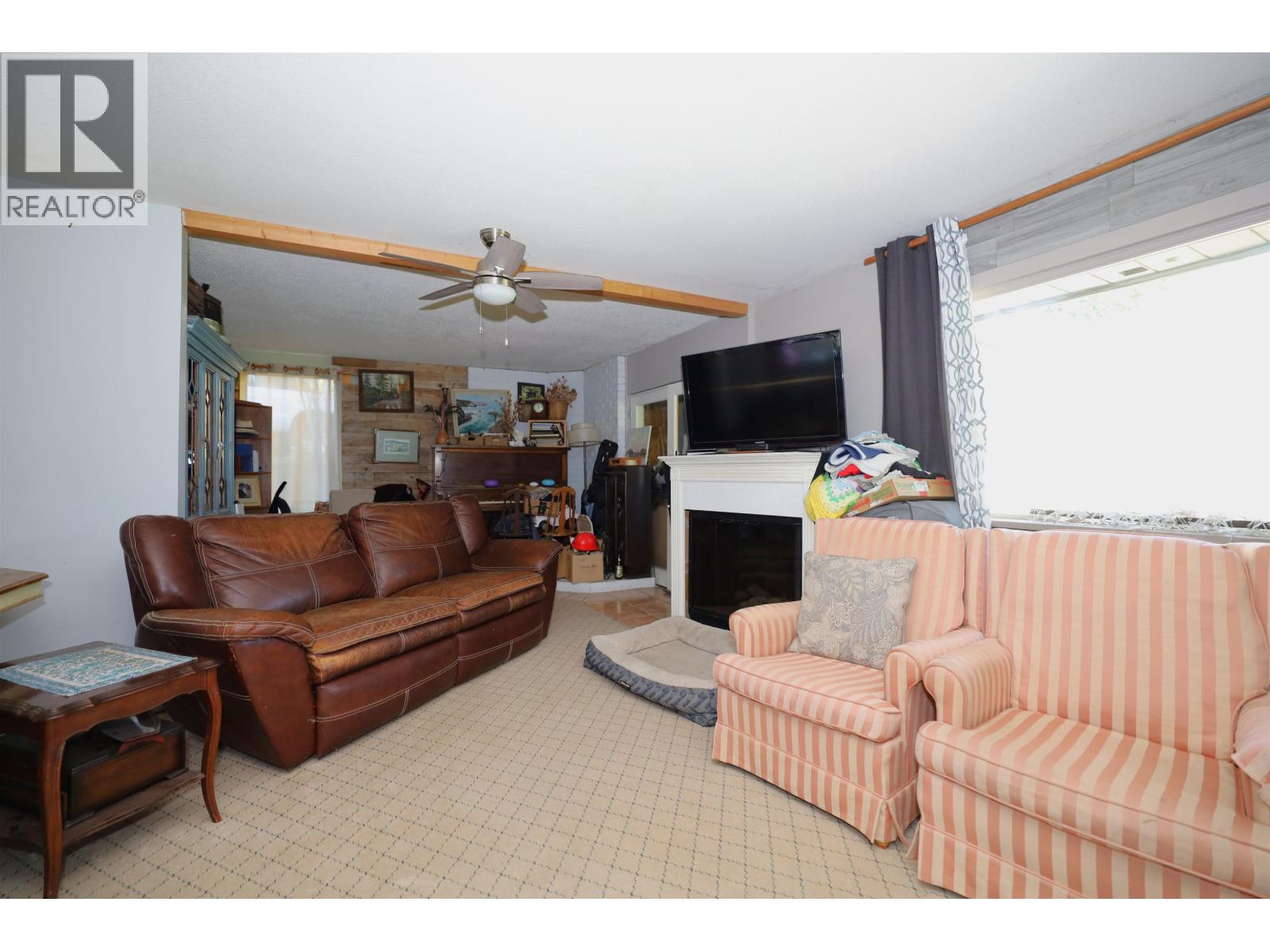 177 PRATT ROAD, Gibsons