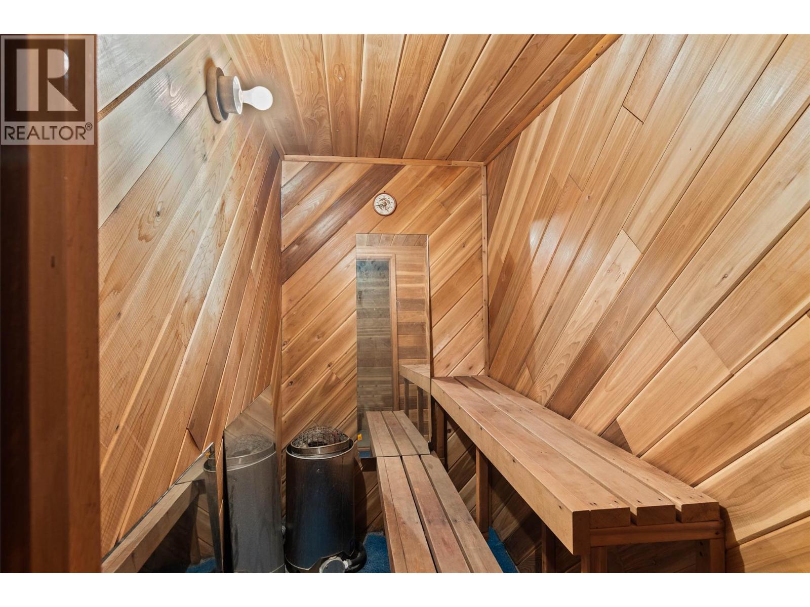 9027 Planet Mine Road, Stump Lake