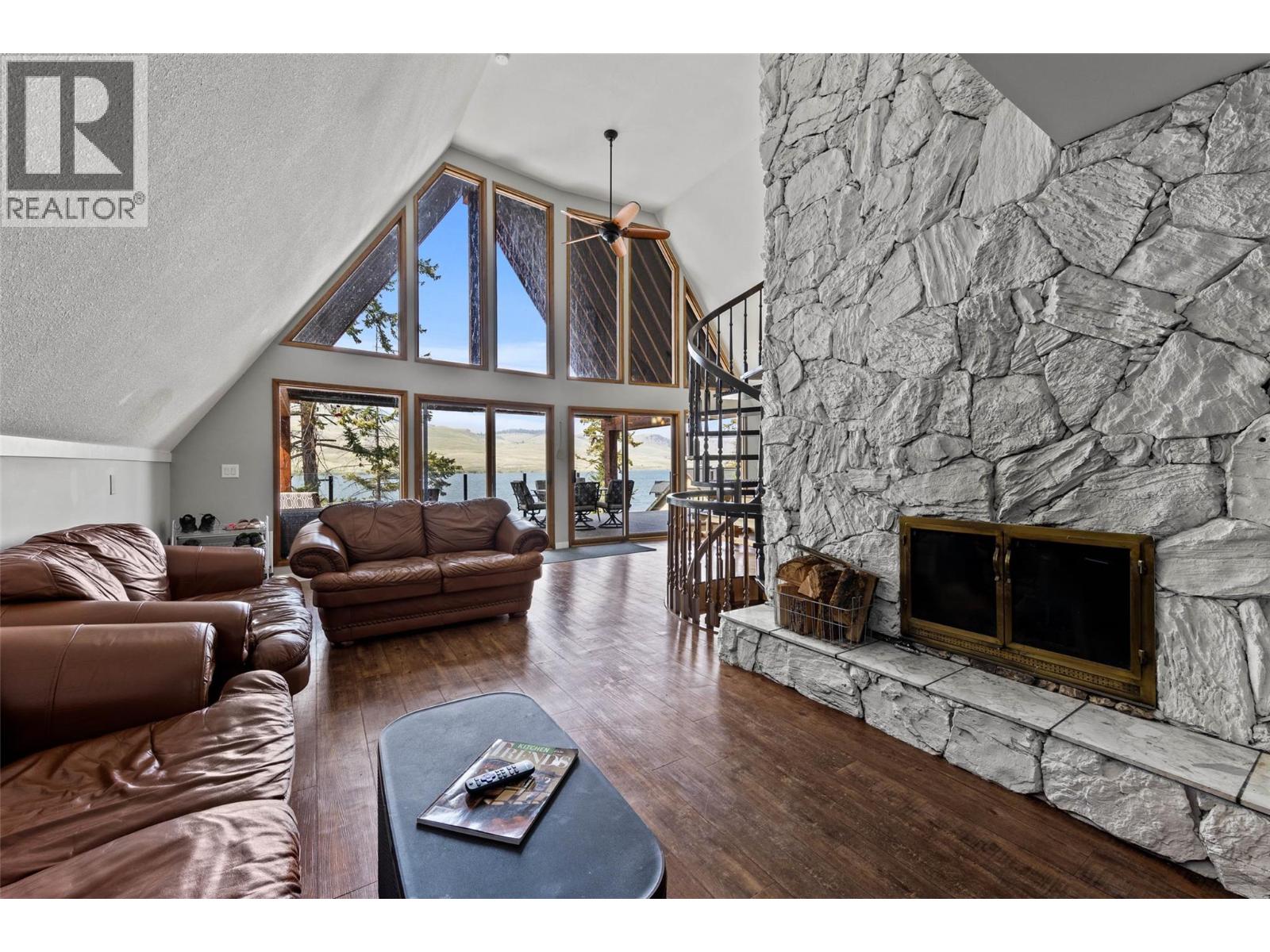 9027 Planet Mine Road, Stump Lake