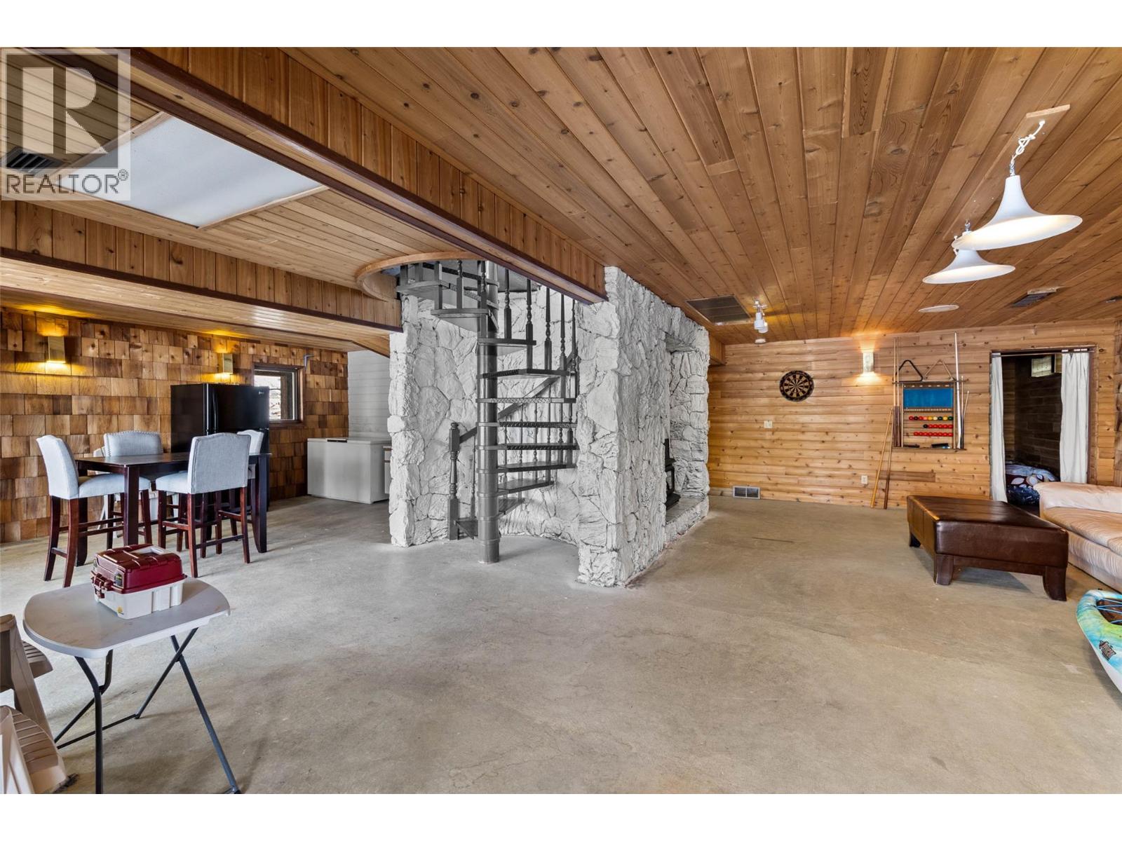 9027 Planet Mine Road, Stump Lake