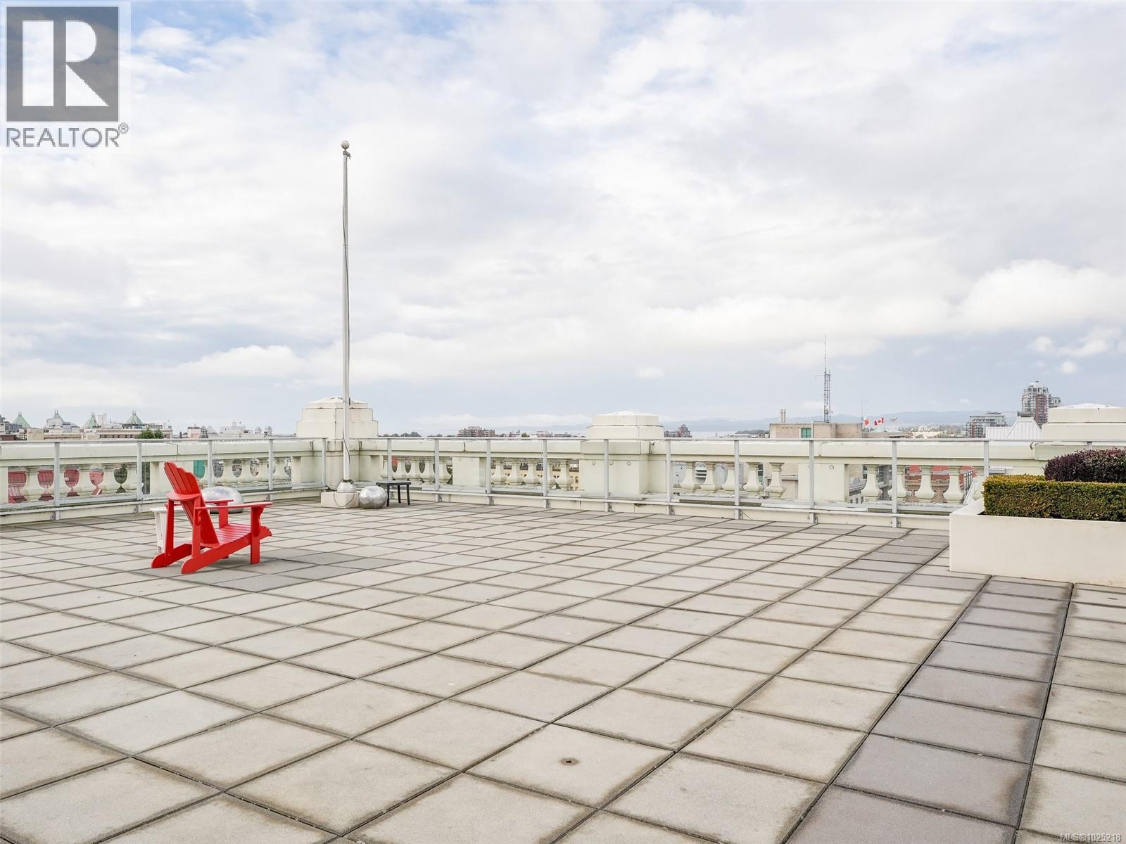 425 770 Fisgard Street, Victoria