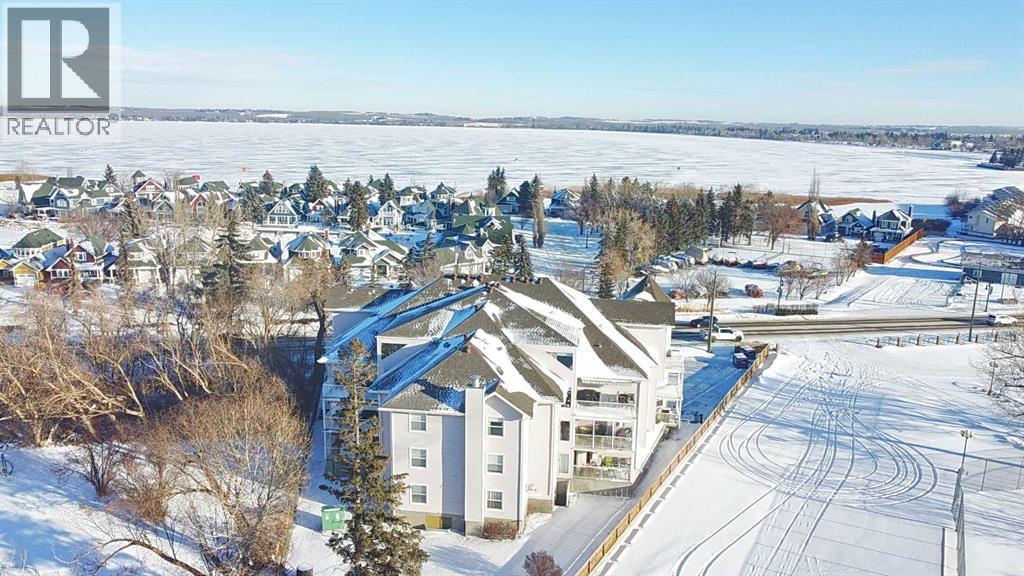 106, 5435 Lakeshore Drive - Photo 3 of 8, Sylvan Lake, Alberta