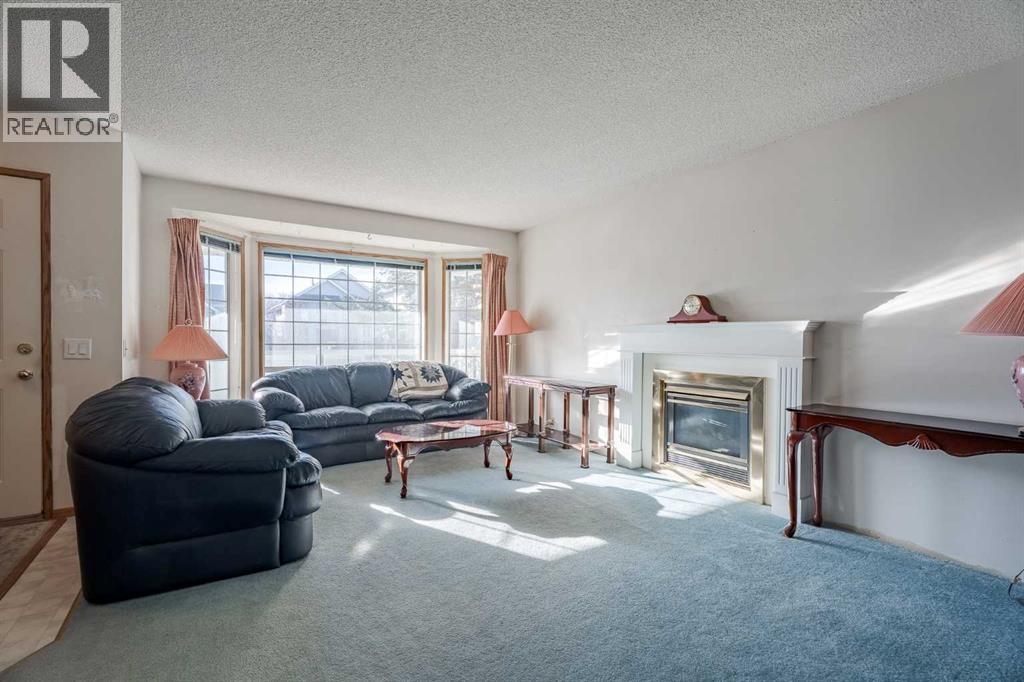 Single Family House for Sale in  Martinridge Crescent NE Martindale Calgary 