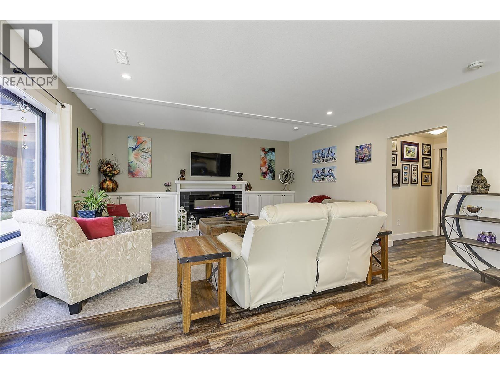 12633 Driftwood Court, Lake Country