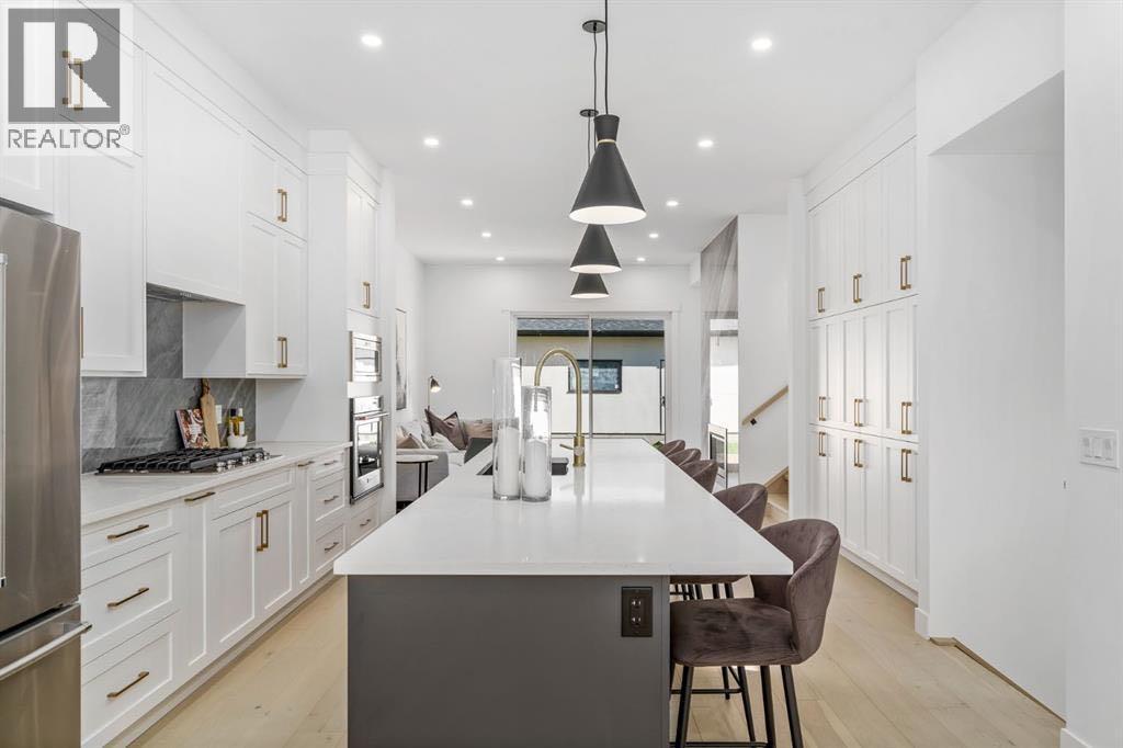 Single Family House for Sale in   Avenue Shaganappi Calgary 