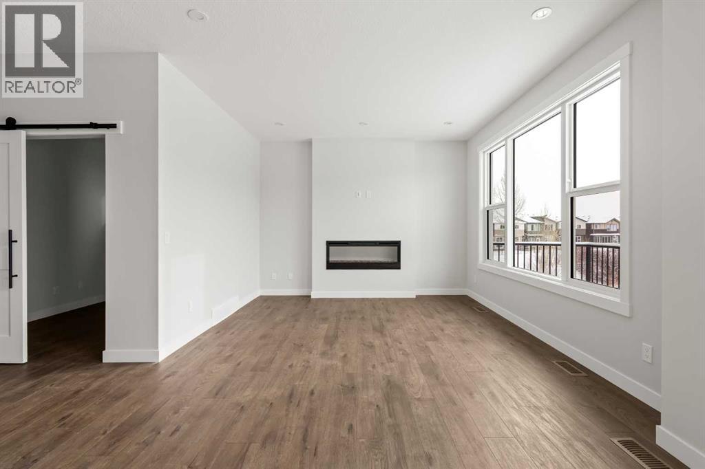 Single Family House for Sale in  Silver Spruce Grove SW Silverado Calgary 