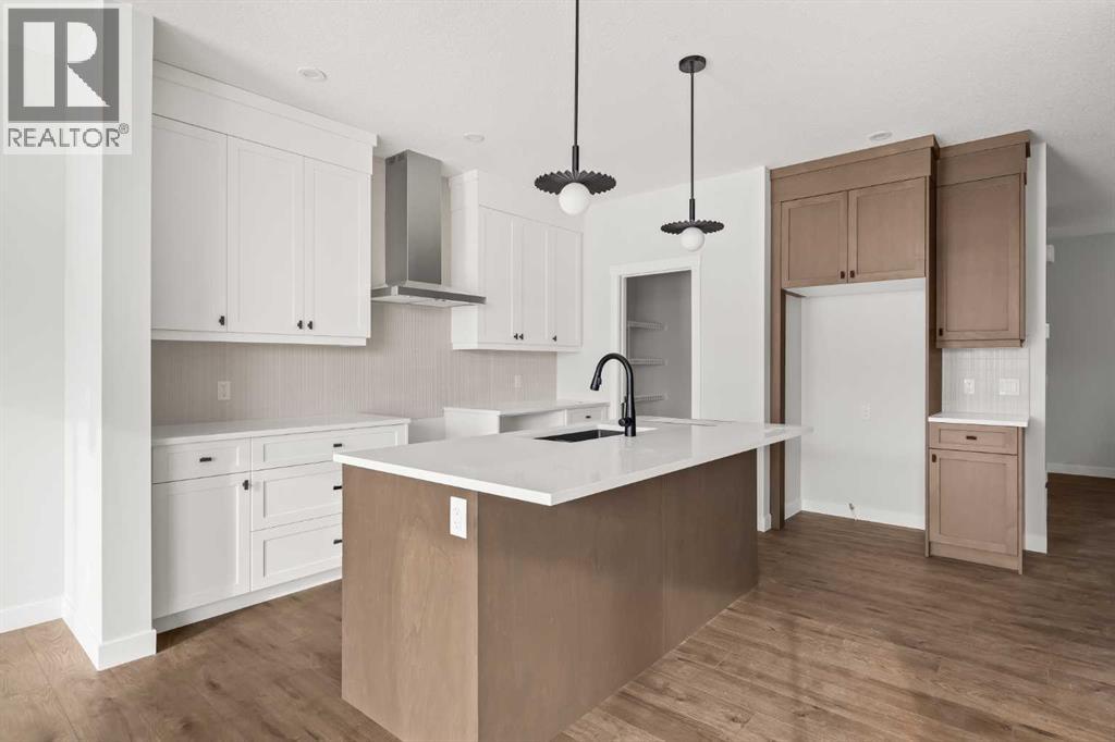 Single Family House for Sale in  Silver Spruce Grove SW Silverado Calgary 