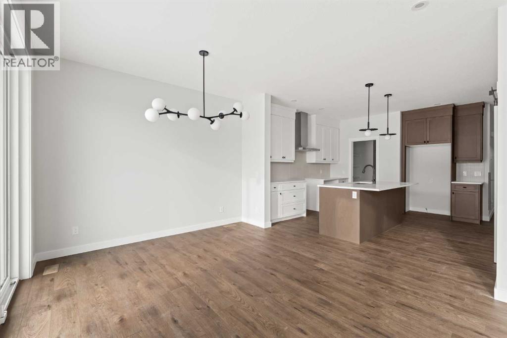 Single Family House for Sale in  Silver Spruce Grove SW Silverado Calgary 