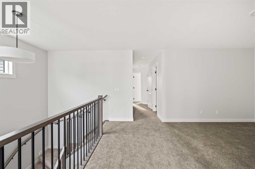 Single Family House for Sale in  Silver Spruce Grove SW Silverado Calgary 