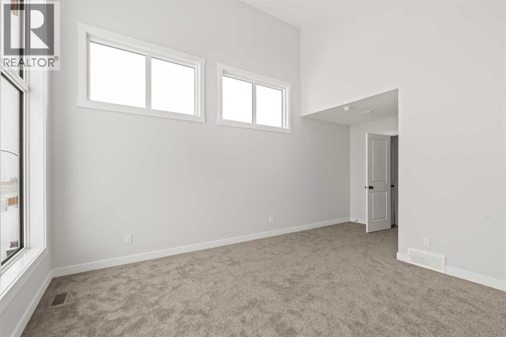 Single Family House for Sale in  Silver Spruce Grove SW Silverado Calgary 