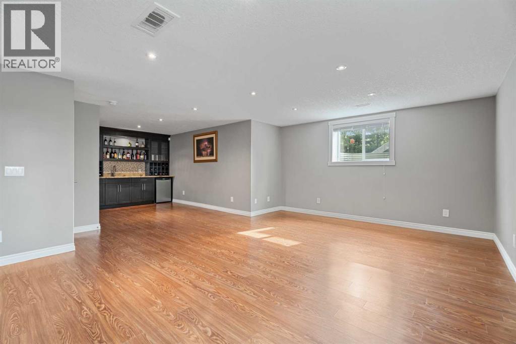 Single Family House for Sale in  Aspen Stone Place SW Aspen Woods Calgary 