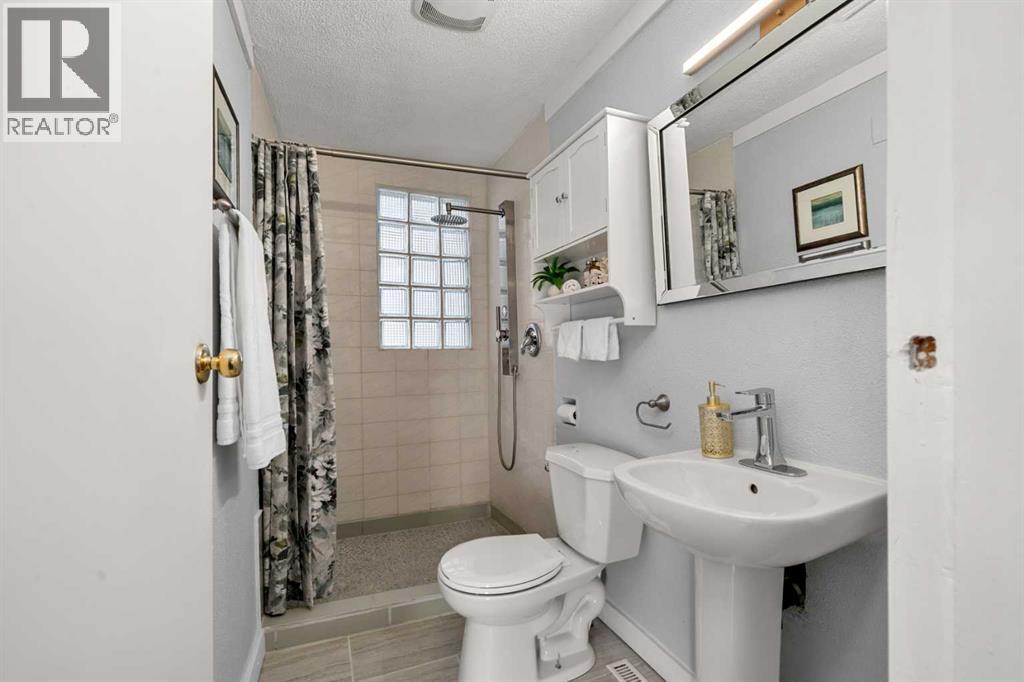 Single Family House Bungalow for Sale in   Avenue NW Tuxedo Park Calgary 