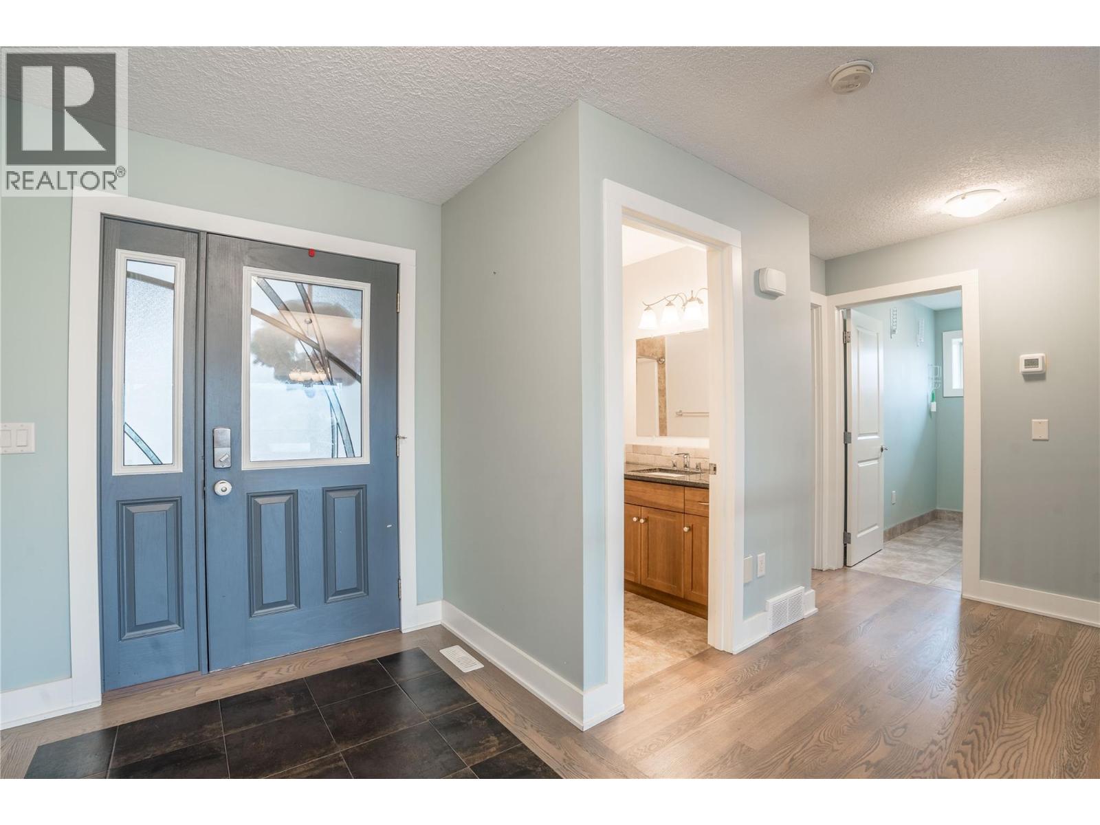 10605 CEDAR Avenue Unit# 15, Summerland