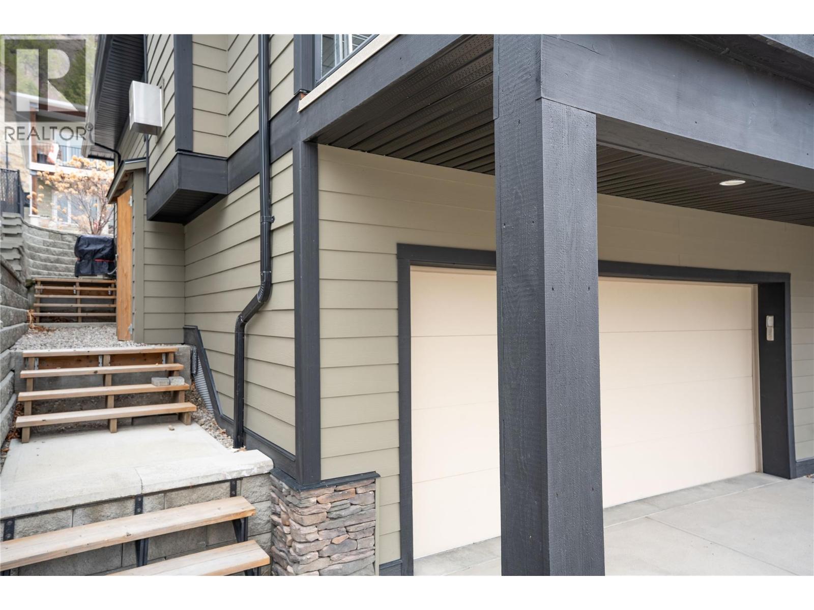 10605 CEDAR Avenue Unit# 15, Summerland