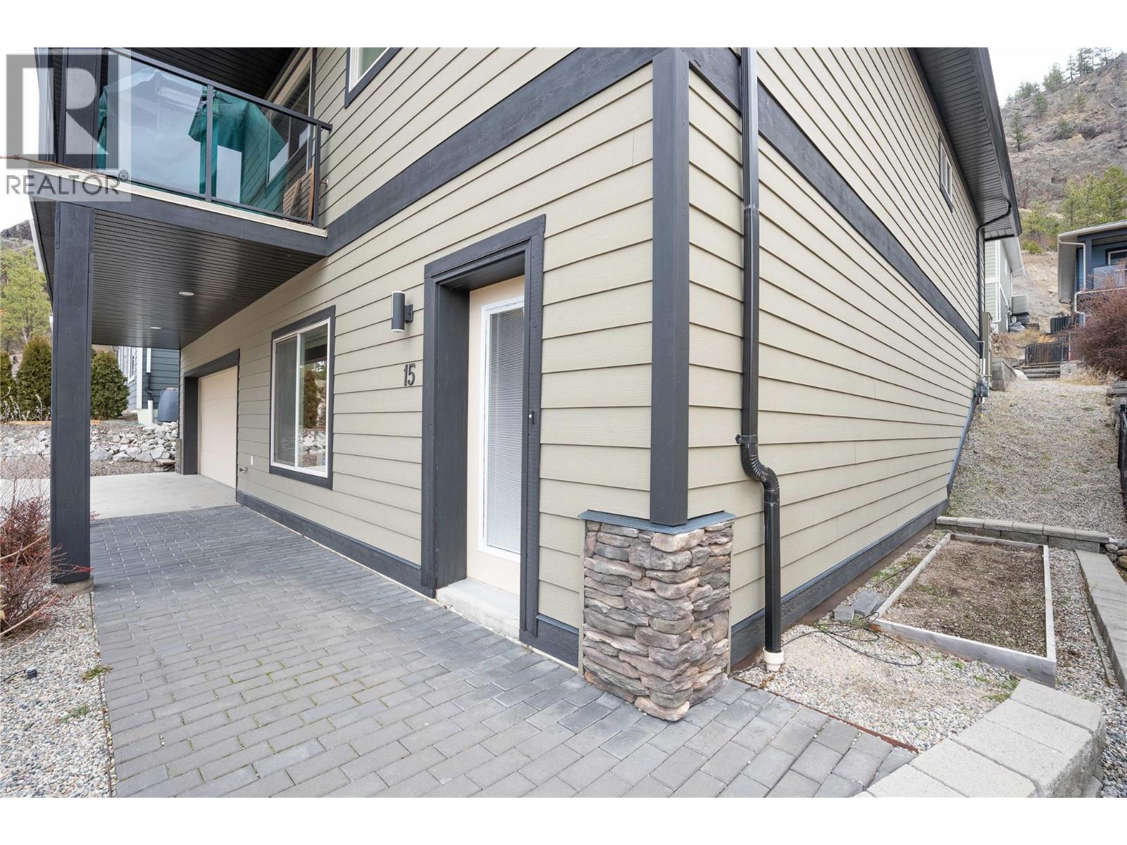10605 CEDAR Avenue Unit# 15, Summerland