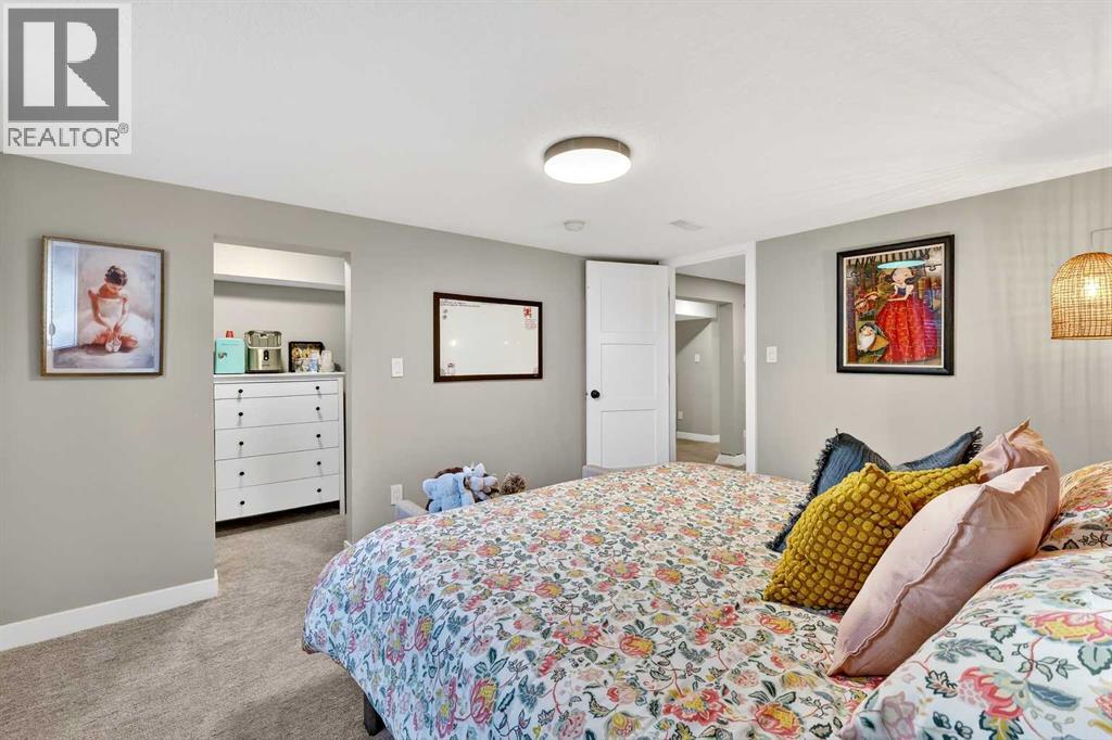 Single Family House Bungalow for Sale in   Street SW Richmond Calgary 